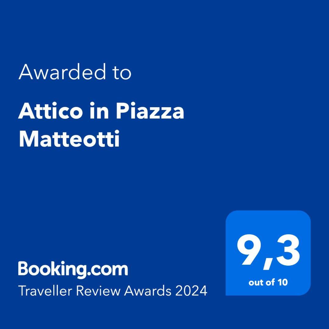 Апартаменти Attico In Piazza Matteotti Дезенцано-дель-Гарда Екстер'єр фото